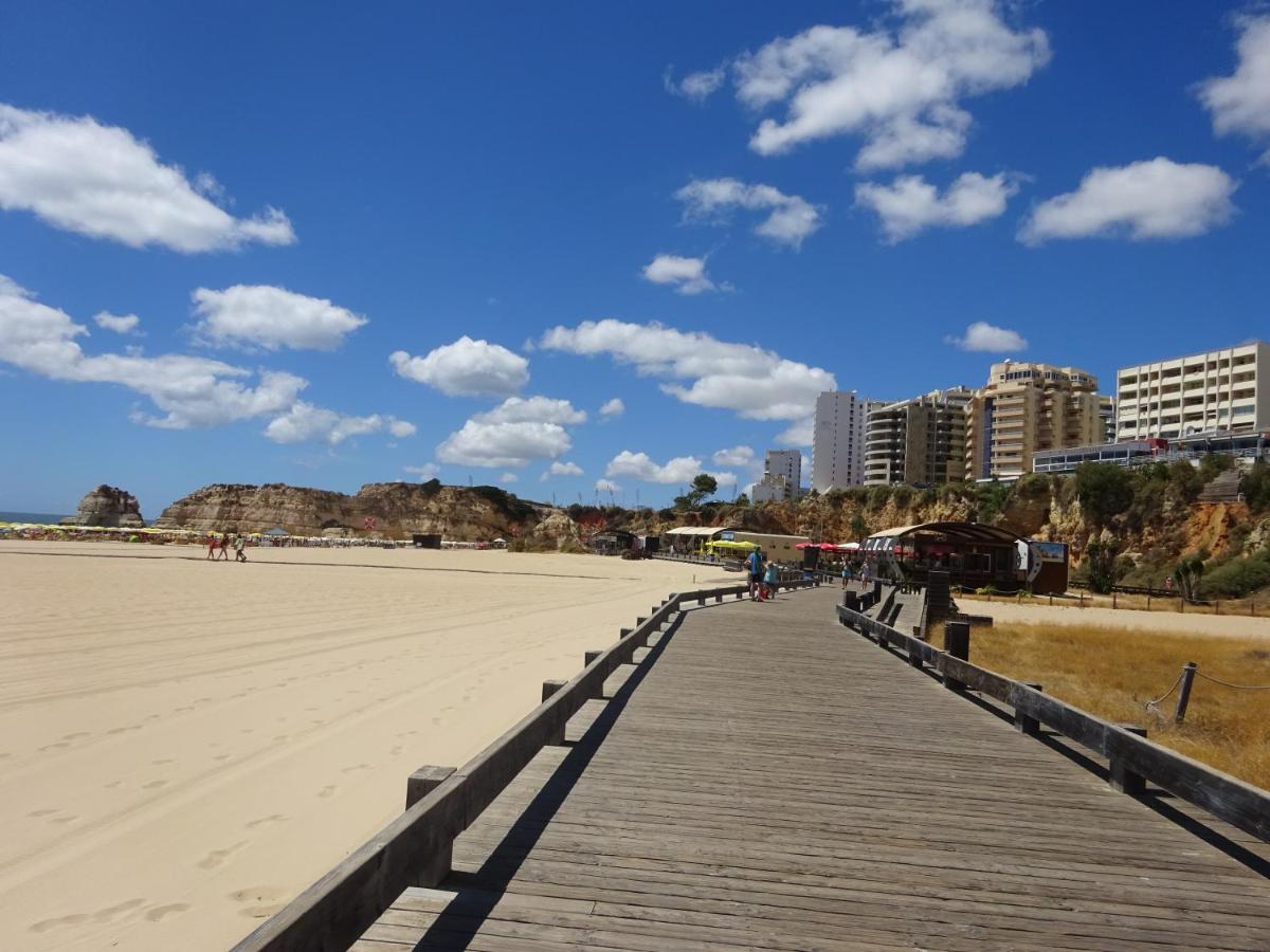 Apartamento T1 Com Piscina E Vista Mar - Praia Da Rocha Портиман Экстерьер фото